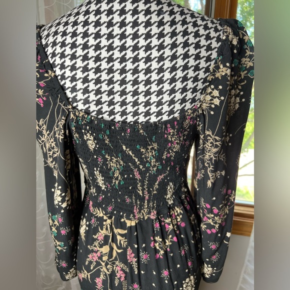 Lovestitch Rue smocked maxi dress 🖤 - Picture 7 of 7